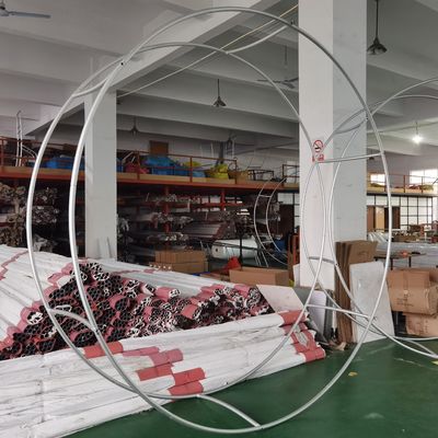 Anunciando o PNF da cabine da feira profissional da bandeira 48in acima das bandeiras do teto da exposição