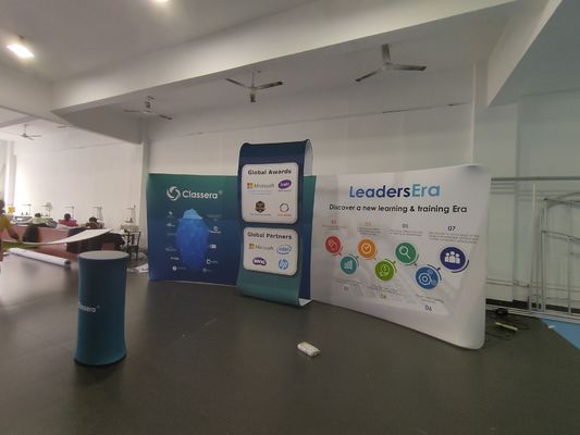A exposição modular de alumínio está a feira profissional que 10x30 10x10 estalam acima a cabine